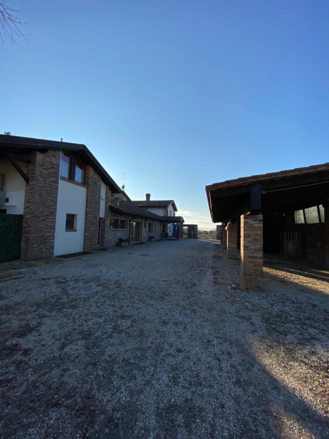 Qui Wolf Udine Hotel Collalto Buitenkant foto